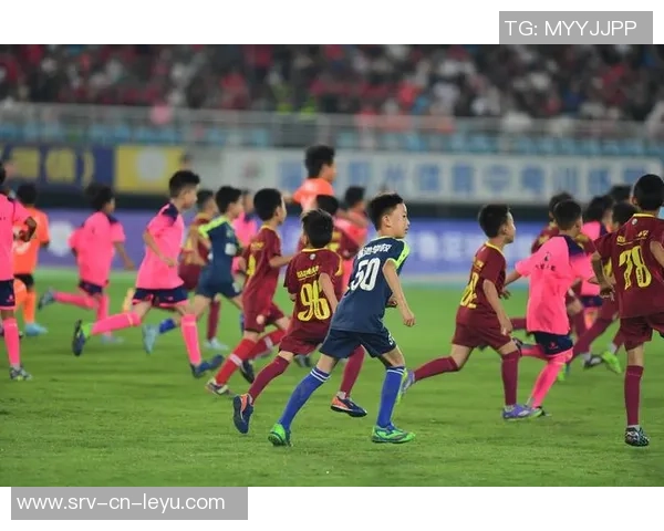 昨晚足球赛精彩回顾与结果分析各队表现亮点与未来展望